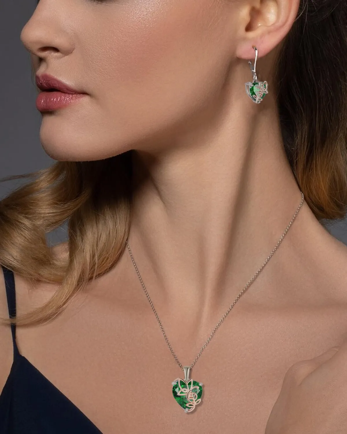 YL Rosa Farfalla Cuore collana argento 925 smeraldo maggio