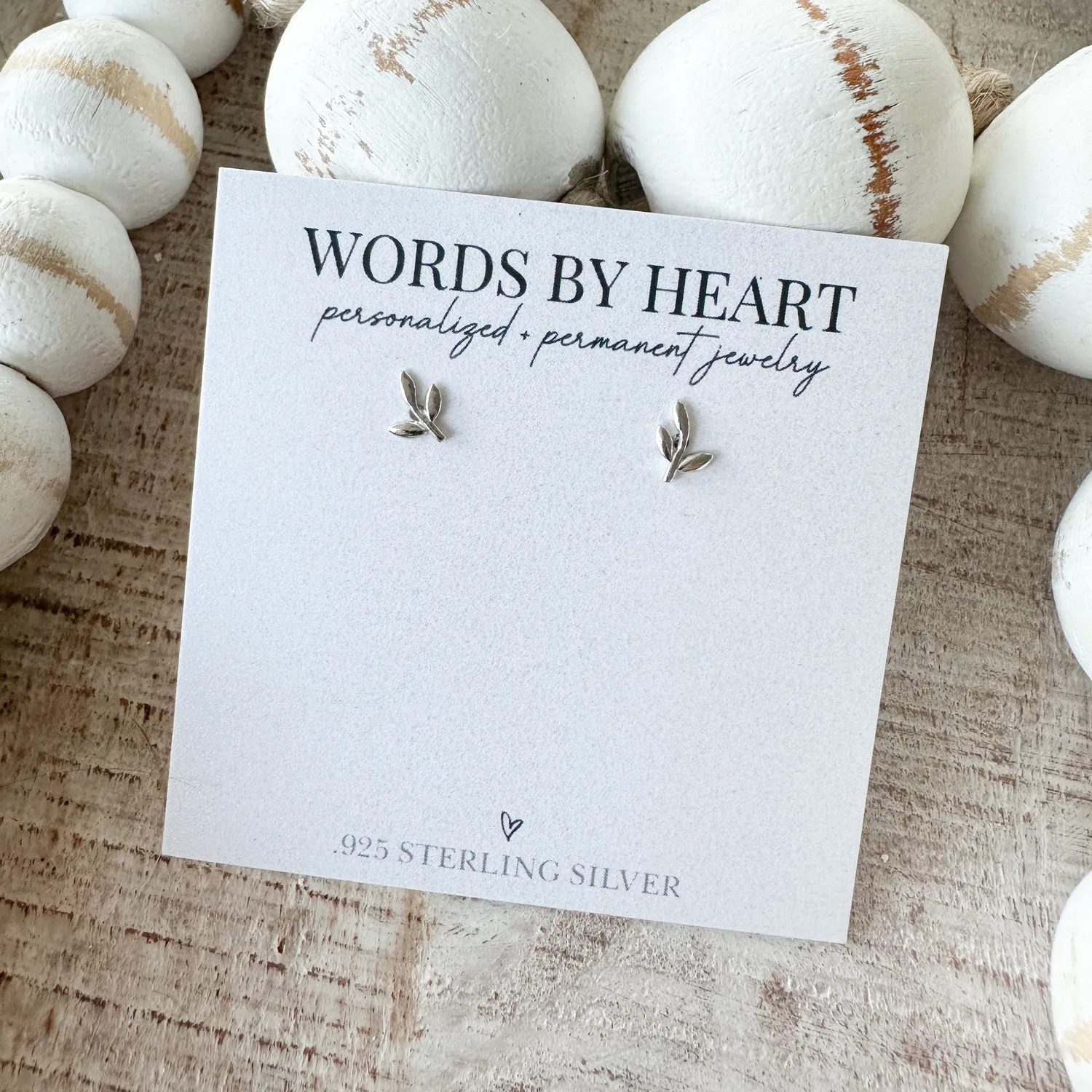 WordsByHeartCo Silver Leaflet orecchini foglia argento 925 a lobo