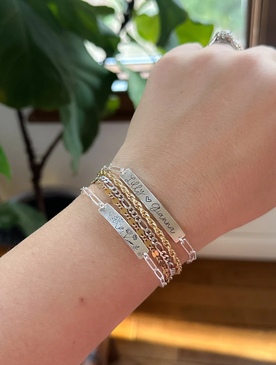 WordsByHeartCo Personalized Bar bracciale argento 925 inciso