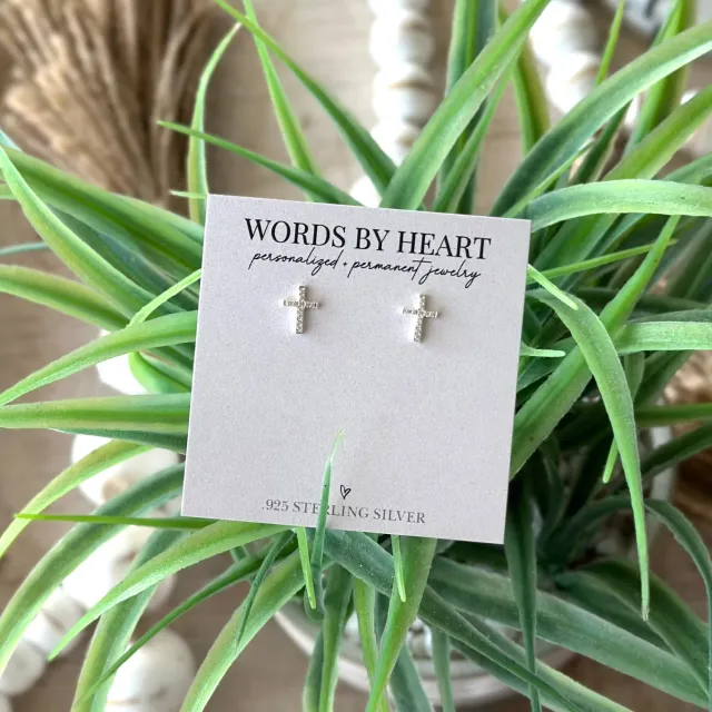 WordsByHeartCo CZ Cross orecchini lobo croce argento