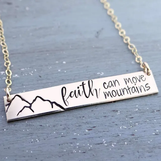 WordsByHeartCo Faith collana barretta argento 925 18" montagna