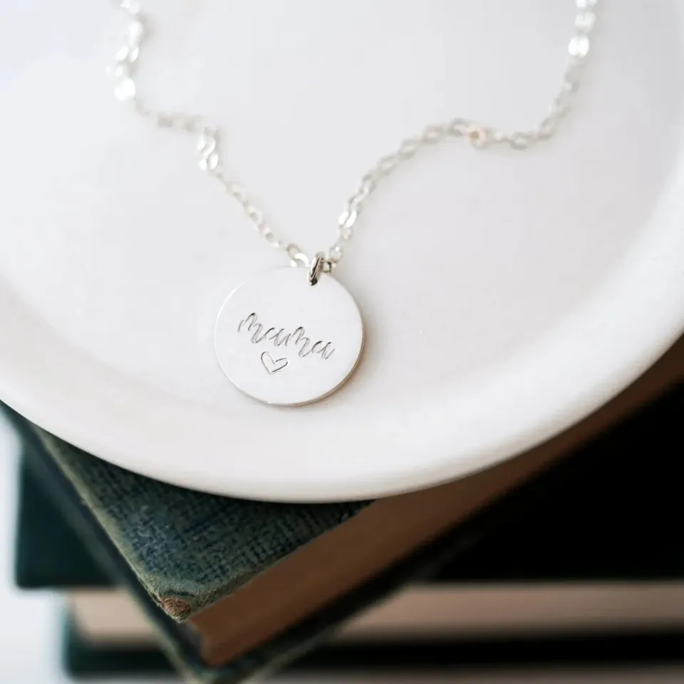 WordsByHeartCo Minimalist Mama collana disco 18" argento 925