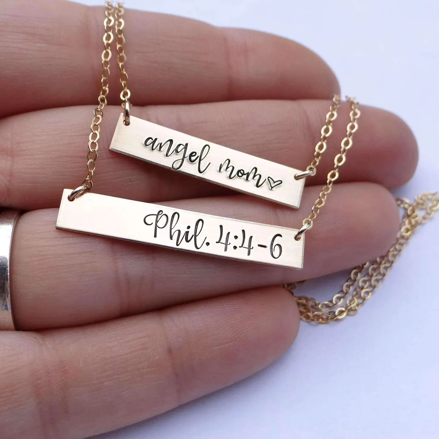 WordsByHeartCo Personalized Bar Collana argento small 16" incisa