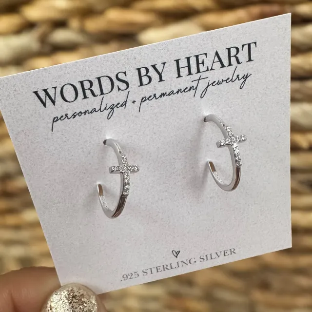 WordsByHeartCo Silver CZ Cross orecchini cerchio argento 925