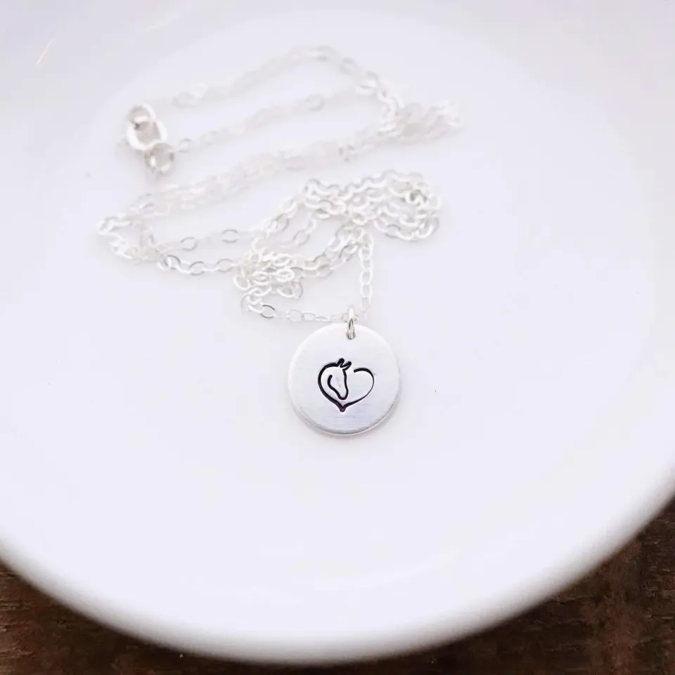 WordsByHeartCo A Heart for Horses collana disco cavallo