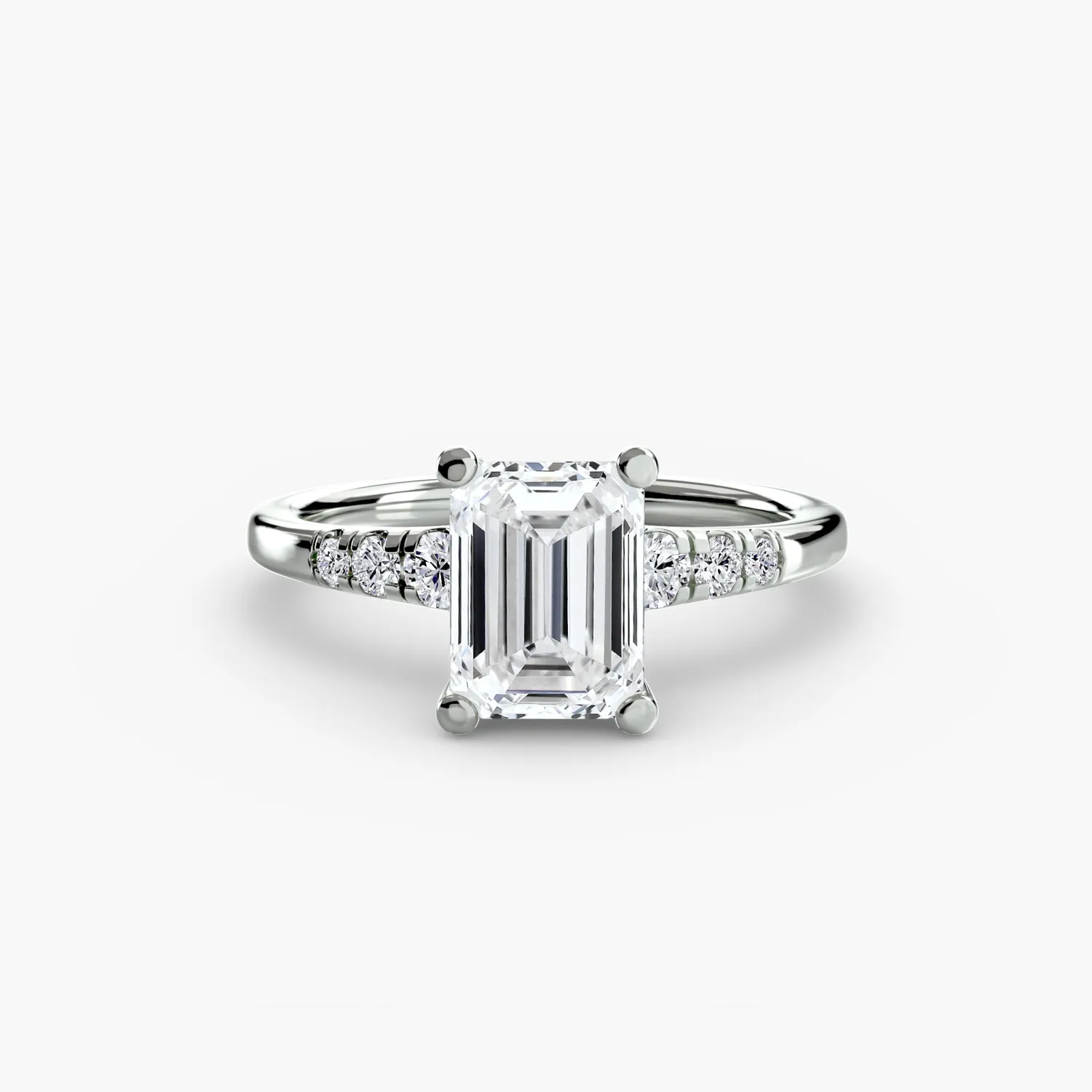 SINICO Solitaire with Shoulder Accents anello oro 14kt pavé