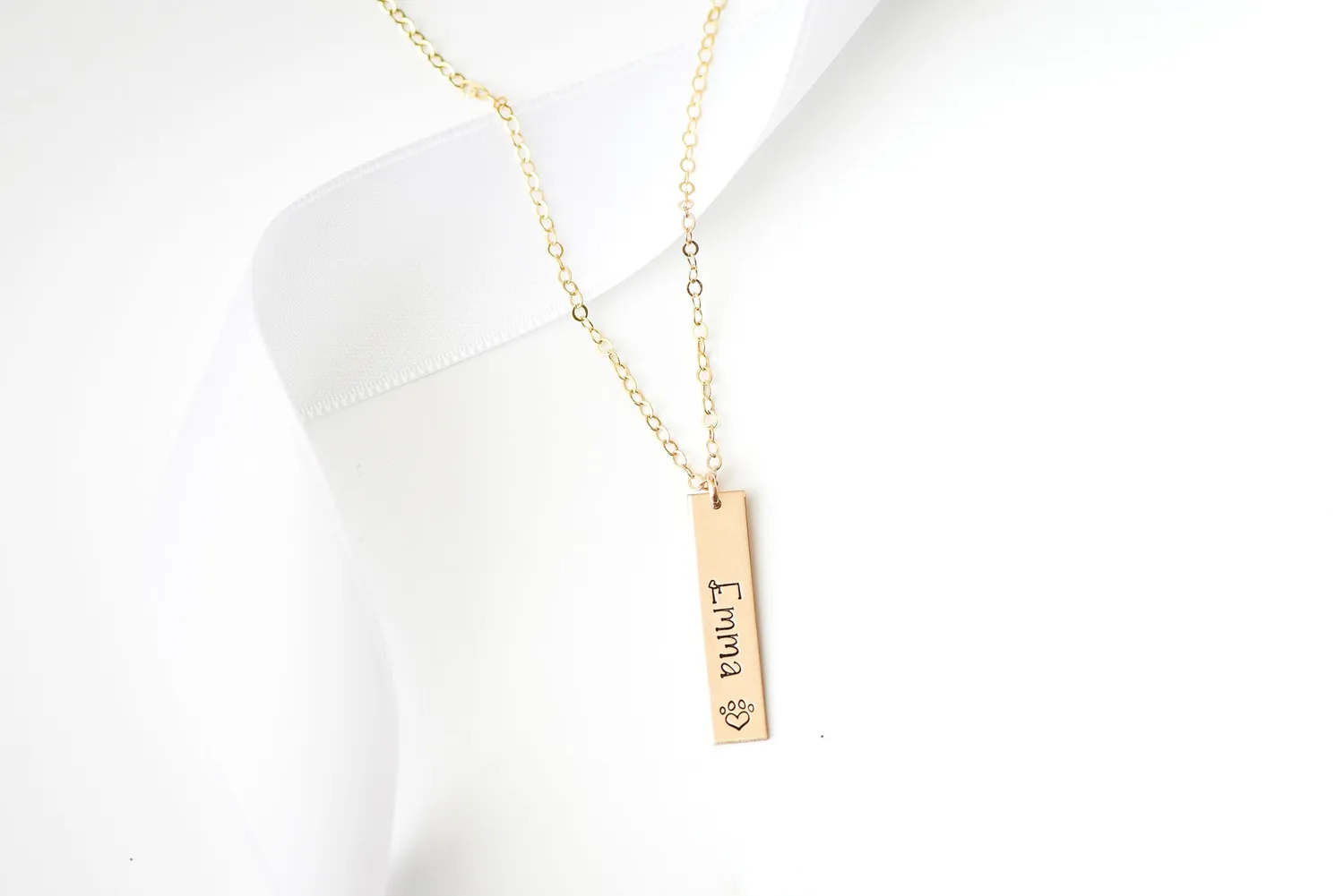 WordsByHeartCo Pet Paw collana barretta argento 925 1 nome zampa