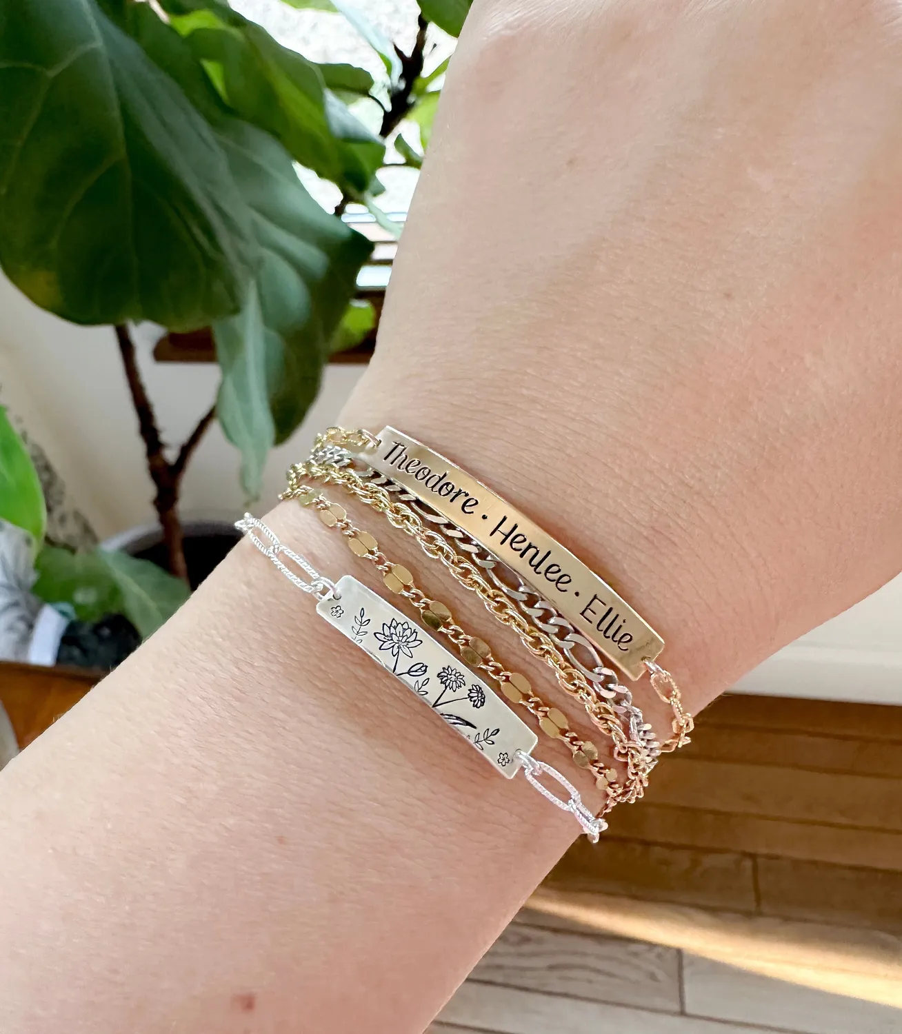 WordsByHeartCo Personalized Bar bracciale argento 925 inciso