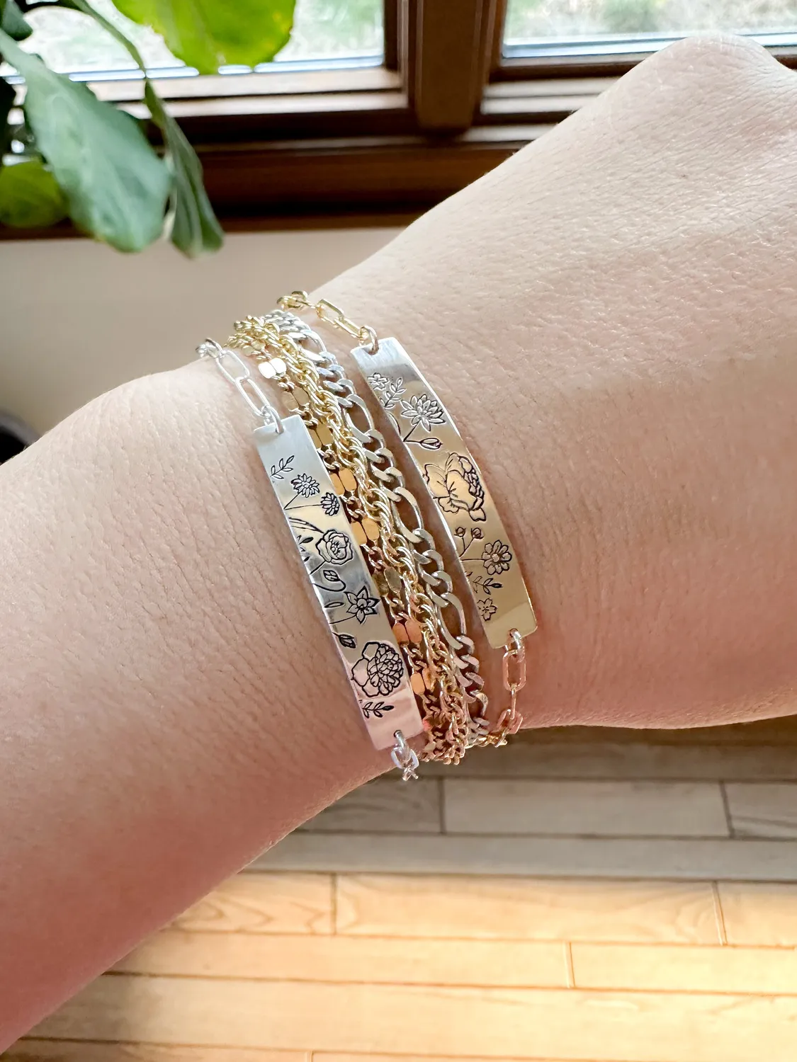 WordsByHeartCo Personalized Bar bracciale argento 925 inciso
