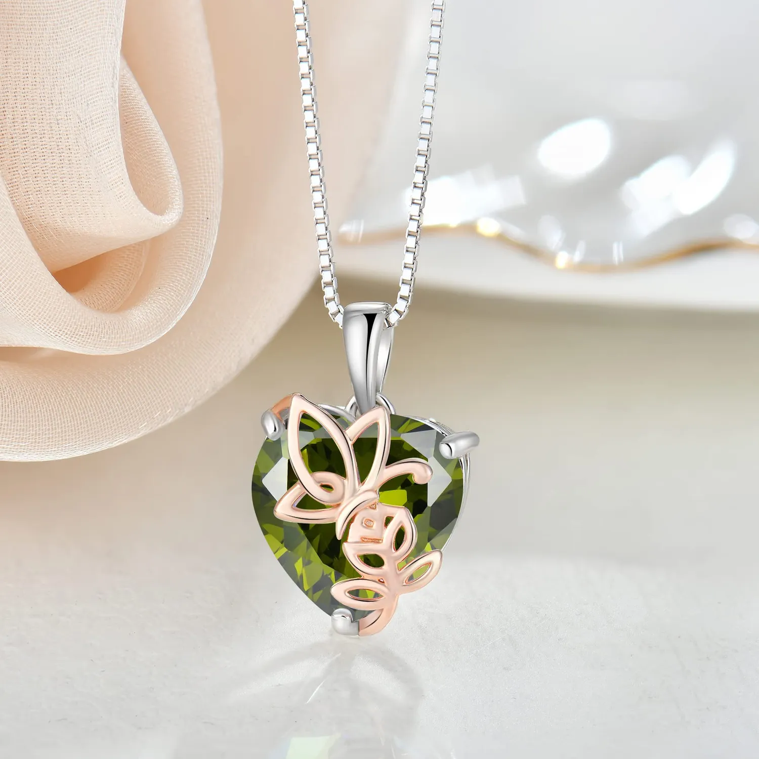 YL Rosa Farfalla Cuore collana argento 925 peridoto agosto