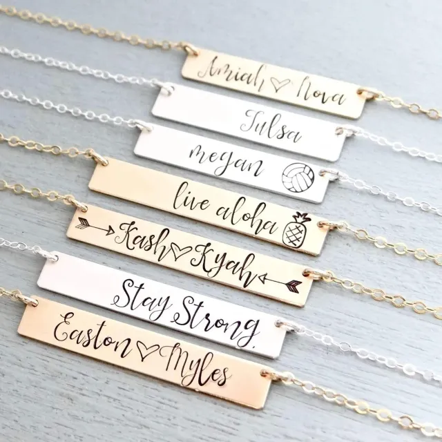 WordsByHeartCo Personalized Bar Collana argento small 16" incisa