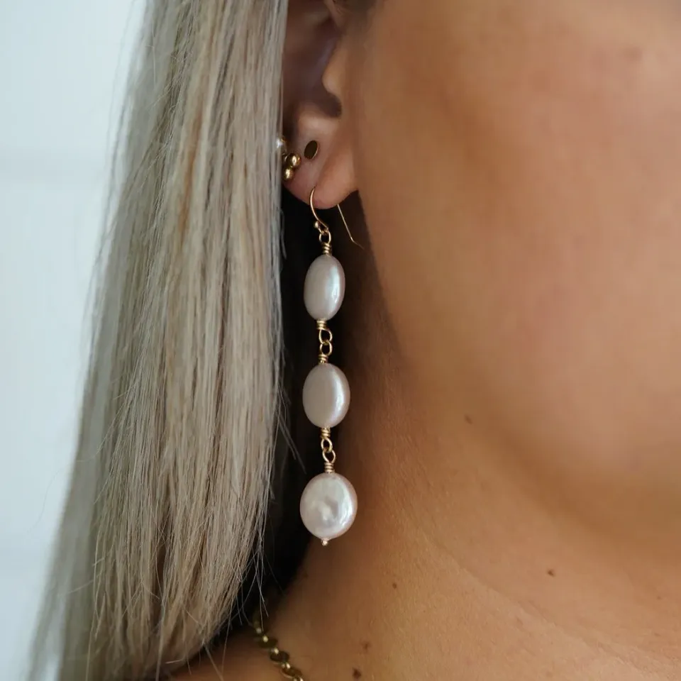 WordsByHeartCo Cultured Freshwater Pearl Coin Orecchini Argento 925