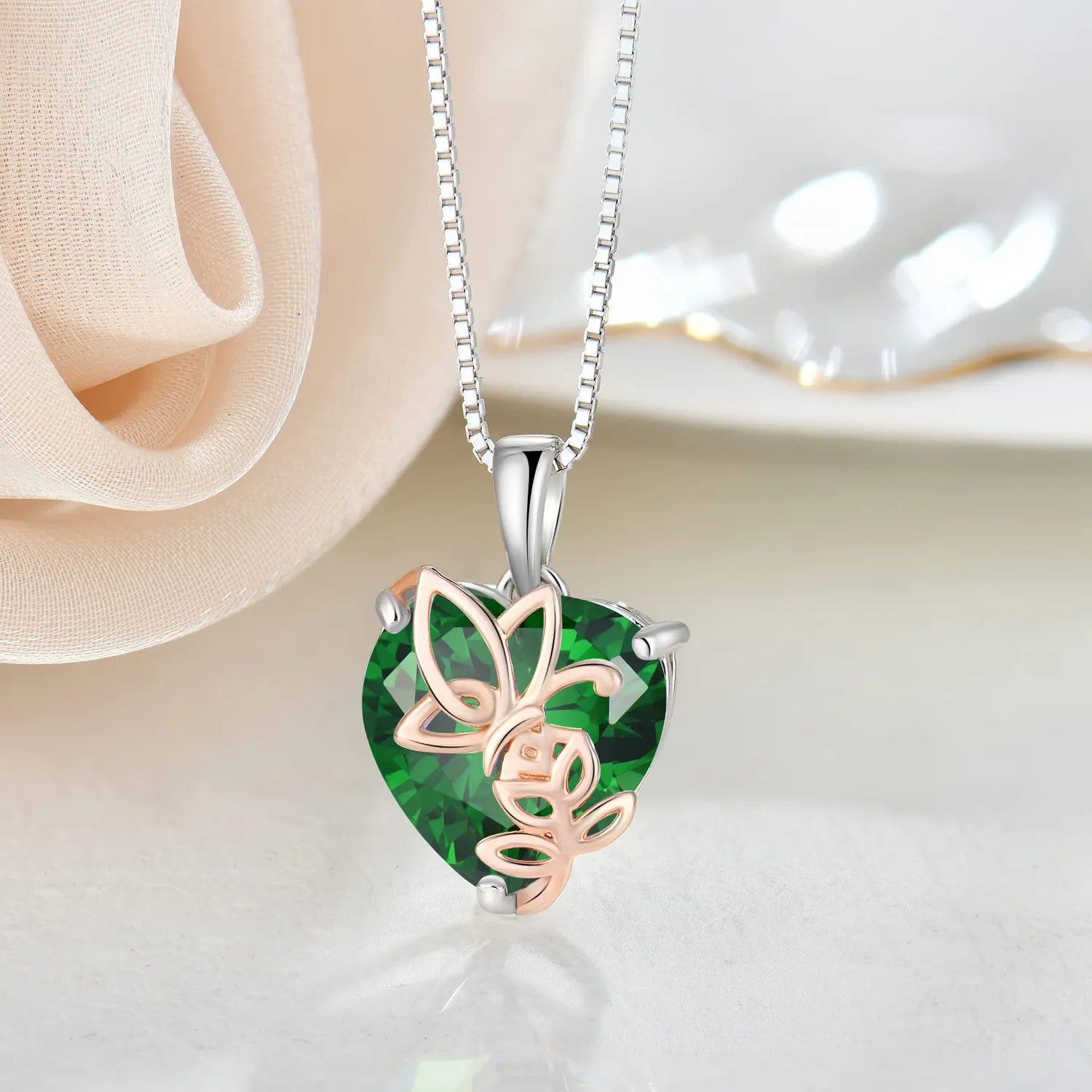 YL Rosa Farfalla Cuore collana argento 925 smeraldo maggio