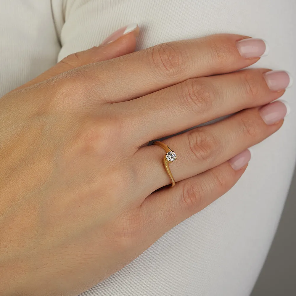 Sinico Valentine 4 punte anello solitario oro giallo 18kt